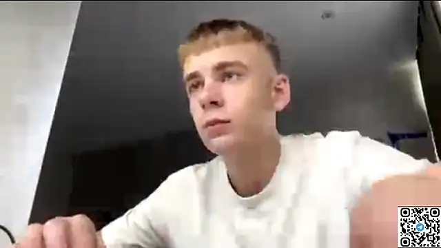 Snapshot of echowraith chatting on 09-11-25, 12:05 echowraith online show from 09-11-25, 12:05