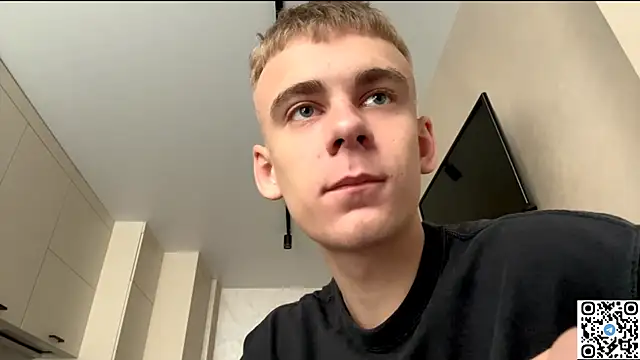 Snapshot of echowraith chatting on 09-14-25, 06:01 echowraith online show from 09-14-25, 06:01