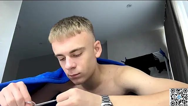 Snapshot of echowraith chatting on 09-16-25, 11:11 echowraith online show from 09-16-25, 11:11