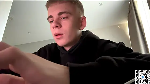 Snapshot of echowraith chatting on 09-27-25, 05:23 echowraith online show from 09-27-25, 05:23