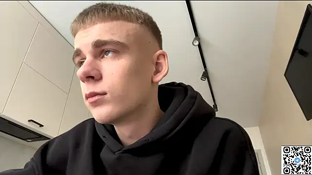 Snapshot of echowraith chatting on 10-14-25, 11:11 echowraith online show from 10-14-25, 11:11