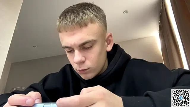 Snapshot of echowraith chatting on 10-25-25, 07:16 echowraith online show from 10-25-25, 07:16