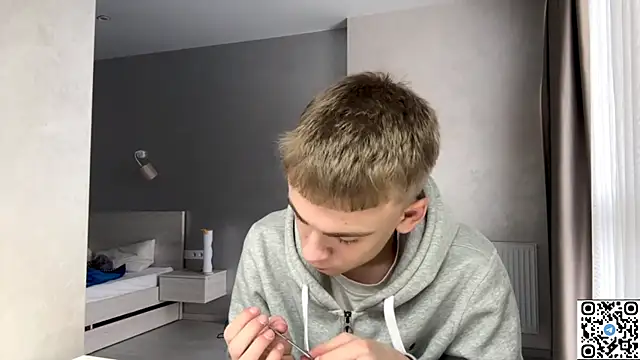 Snapshot of echowraith chatting on 11-26-25, 08:37 echowraith online show from 11-26-25, 08:37