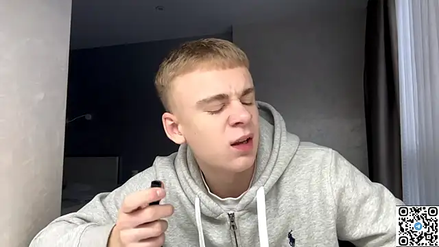 Snapshot of echowraith chatting on 11-28-25, 06:49 echowraith online show from 11-28-25, 06:49