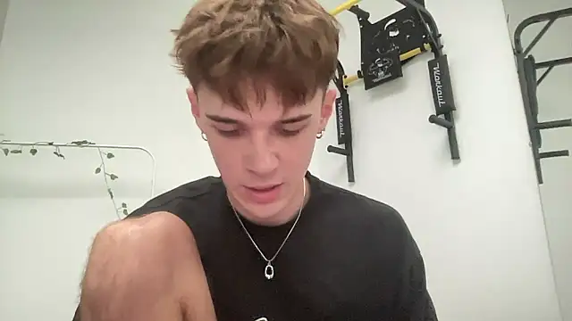 Milk Guy online show from 11-06-25, 01:01