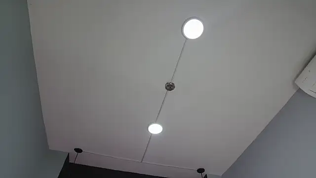 Snapshot of kitty_collins_ chatting on 10-22-25, 11:54 kitty collins online show from 10-22-25, 11:54