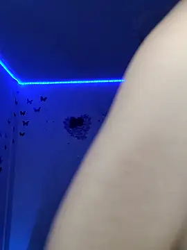 Danly  online show from 11-28-25, 03:42