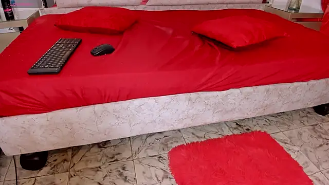 Snapshot of ThiccyLexxy chatting on 10-08-25, 11:52 ThiccyLexxy online show from 10-08-25, 11:52