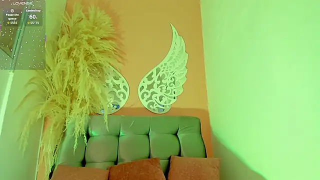 Snapshot of ThiccyLexxy chatting on 12-04-25, 12:03 ThiccyLexxy online show from 12-04-25, 12:03