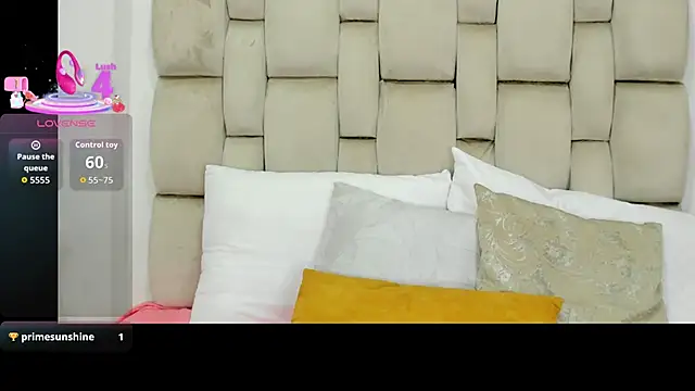 ValerieSoto online show from 10-20-25, 07:25