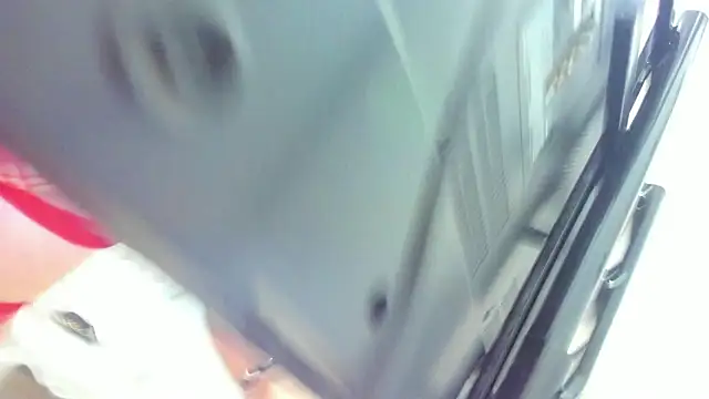 Snapshot of Salomee_hernandez chatting on 10-09-25, 12:36 Salomee hernandez online show from 10-09-25, 12:36