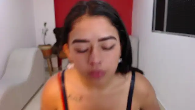 Snapshot of naia_sweetsex chatting on 09-27-25, 05:40 naia sweetsex online show from 09-27-25, 05:40