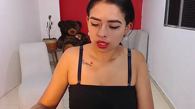 Snapshot of naia_sweetsex chatting on 09-29-25, 02:22 naia sweetsex online show from 09-29-25, 02:22