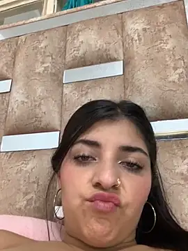 Isaa-Sweet online show from 09-11-25, 05:24