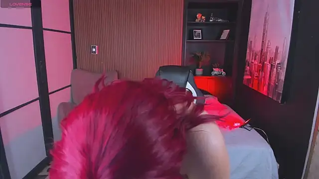 Snapshot of ThaliaBrooks_ chatting on 12-15-25, 04:39 ThaliaBrooks online show from 12-15-25, 04:39