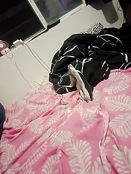 Snapshot of AtraCTiVoSiNguLaR chatting on 09-22-25, 08:05 AtraCTiVoSiNguLaR online show from 09-22-25, 08:05