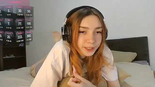 Snapshot of RedheadMisty chatting on 09-20-25, 10:16 RedheadMisty online show from 09-20-25, 10:16
