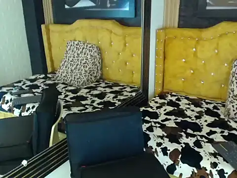 MiaColushy online show from 11-28-25, 09:28