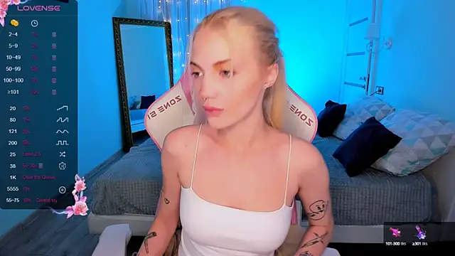 AnyaTaylor  online show from 09-20-25, 02:23