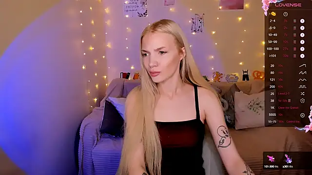 AnyaTaylor  online show from 09-26-25, 02:26