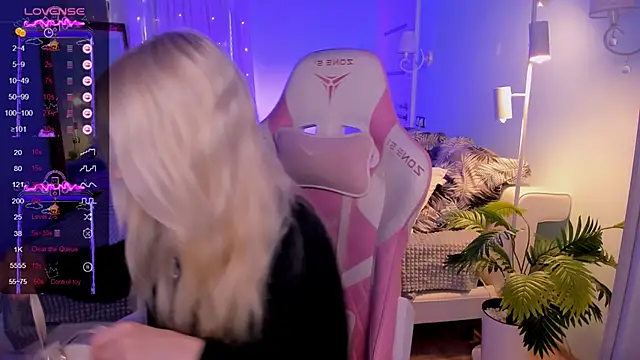 AnyaTaylor  online show from 04-27-26, 02:09