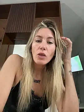 caritadeangellll online show from 11-19-25, 09:48