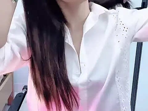 Snapshot of Tinaa-22 chatting on 10-16-25, 03:24 Tinaa-22 online show from 10-16-25, 03:24