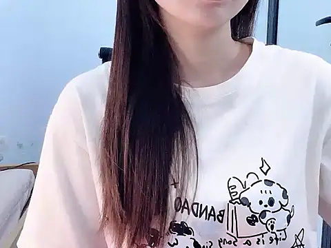 Snapshot of Tinaa-22 chatting on 10-23-25, 03:00 Tinaa-22 online show from 10-23-25, 03:00