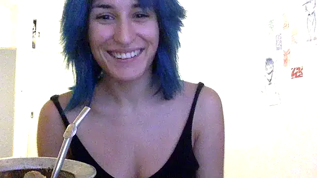 kendrafarq online show from 01-12-26, 02:22