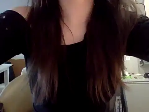 Snapshot of Mia_8 chatting on 03-17-26, 02:27 Mia 8 online show from 03-17-26, 02:27