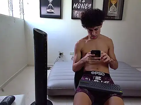 Dollarhot30 online show from 10-07-25, 04:04