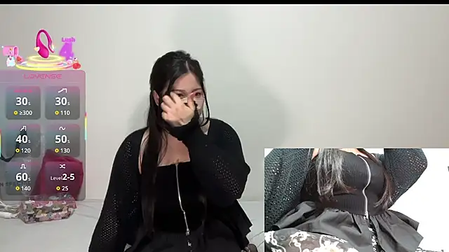    momo   0717 online show from 09-14-25, 11:31