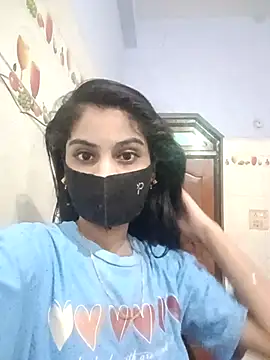 Snapshot of Hot-Soniya733 chatting on 09-17-25, 12:51 Hot-Soniya733 online show from 09-17-25, 12:51