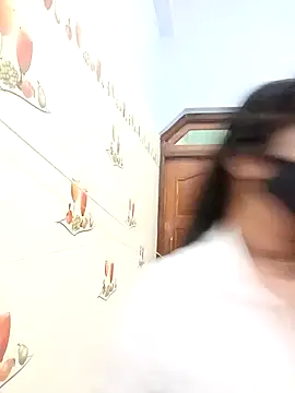 Hot-Soniya733 online show from 02-11-26, 12:32