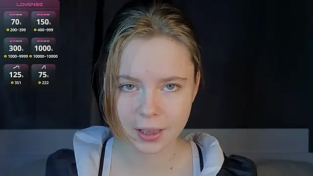 JulietteRain online show from 12-19-25, 06:37