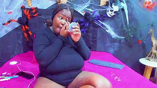 Maiam  Rossi online show from 11-13-25, 12:59