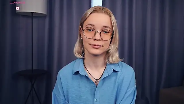 EdaKirkIin online show from 10-06-25, 06:33