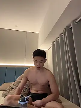 Snapshot of jensenyep chatting on 12-03-25, 02:59 jensenyep online show from 12-03-25, 02:59