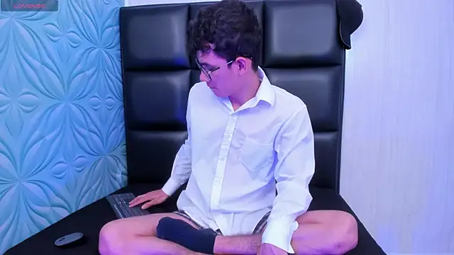 LittleMax23 online show from 09-17-25, 12:07