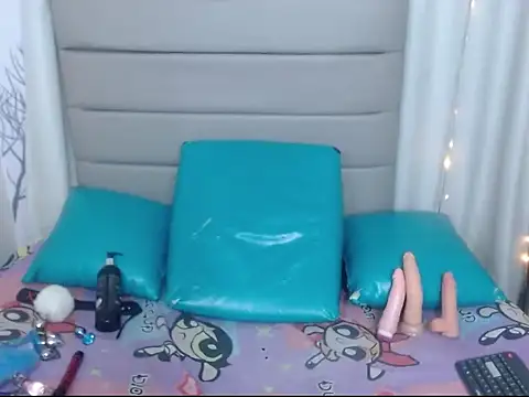 Cintia Leon online show from 10-29-25, 07:26