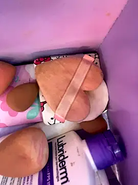 kitty moon1 online show from 10-14-25, 09:48