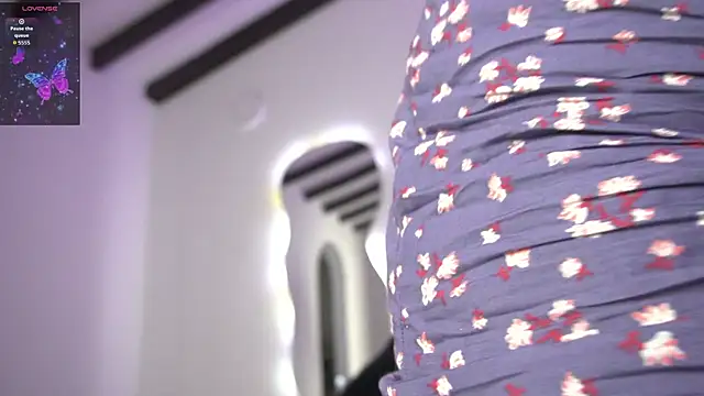 valentina king18 online show from 09-22-25, 07:27