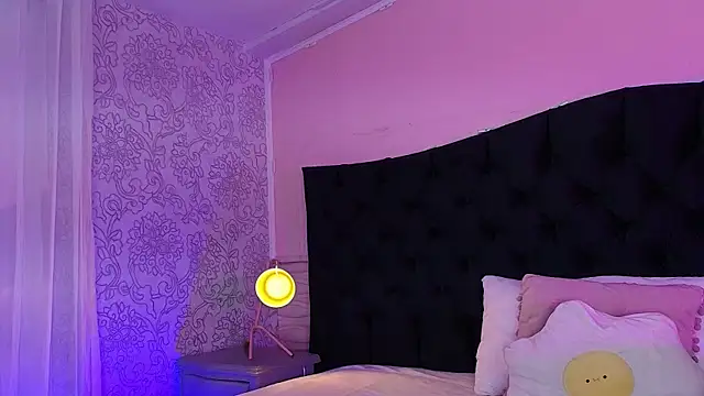 Hada Blue online show from 04-15-26, 07:58