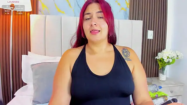 Snapshot of Victoria_Guzman chatting on 04-30-26, 04:24 Victoria Guzman online show from 04-30-26, 04:24