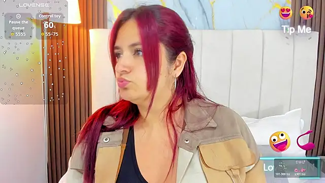 Victoria Guzman online show from 07-23-26, 05:11