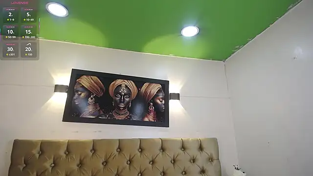 Snapshot of tiiny_emilly chatting on 10-15-25, 08:20 tiiny emilly online show from 10-15-25, 08:20