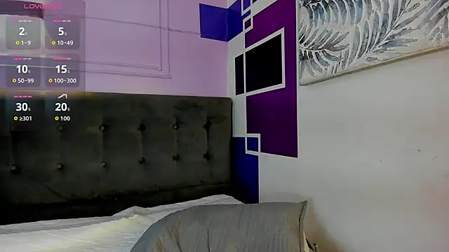 Snapshot of tiiny_emilly chatting on 10-22-25, 09:36 tiiny emilly online show from 10-22-25, 09:36