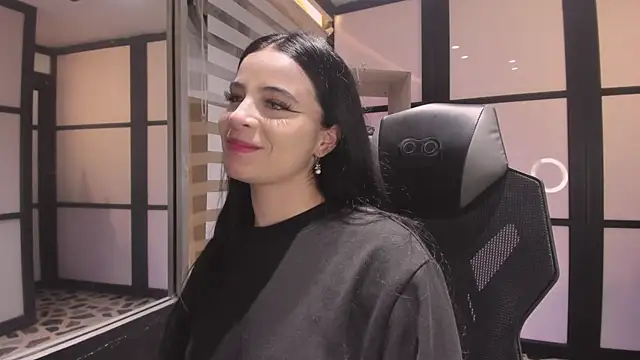 ChannelWhite  online show from 09-21-25, 11:39