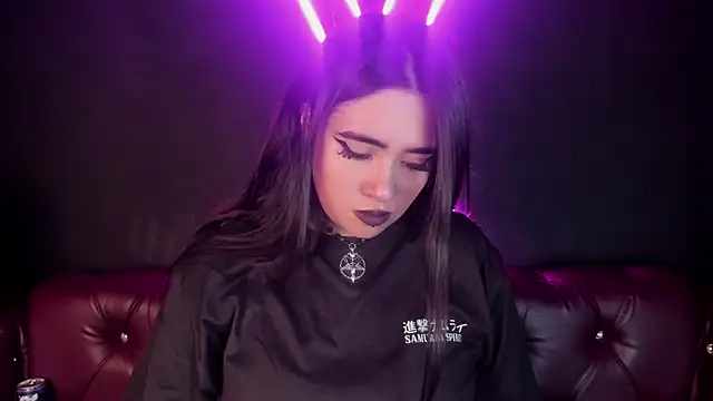 Lilith Zenith online show from 10-10-25, 03:05