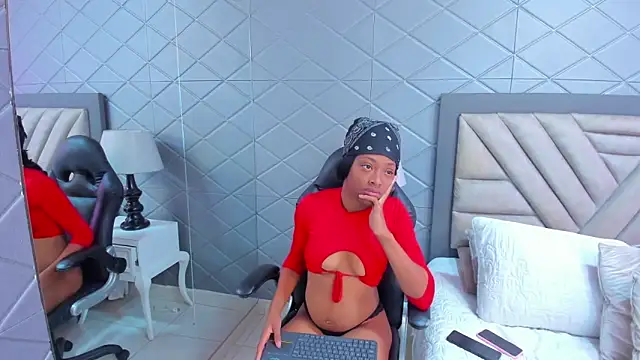 Snapshot of ElisabettaMonroy chatting on 09-30-25, 03:50 ElisabettaMonroy online show from 09-30-25, 03:50